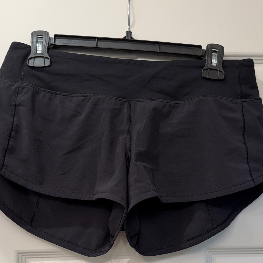 lululemon Black Speed Up Short 2.5 size 6